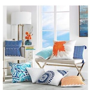 NWT Trina Turk Decorative Throw Wht Fringe Pillow